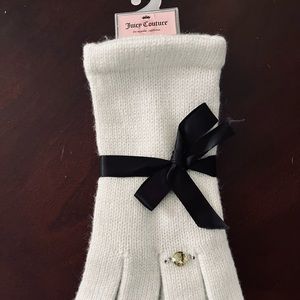 NWT Juicy Couture engagement ring gloves